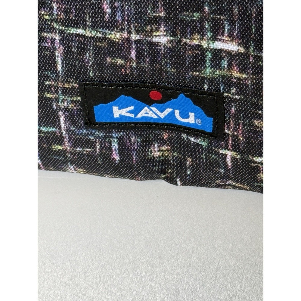 Kavu Roam Sling Crossbody Bag Purse in Tweedish Pattern - Picture 3 of 8